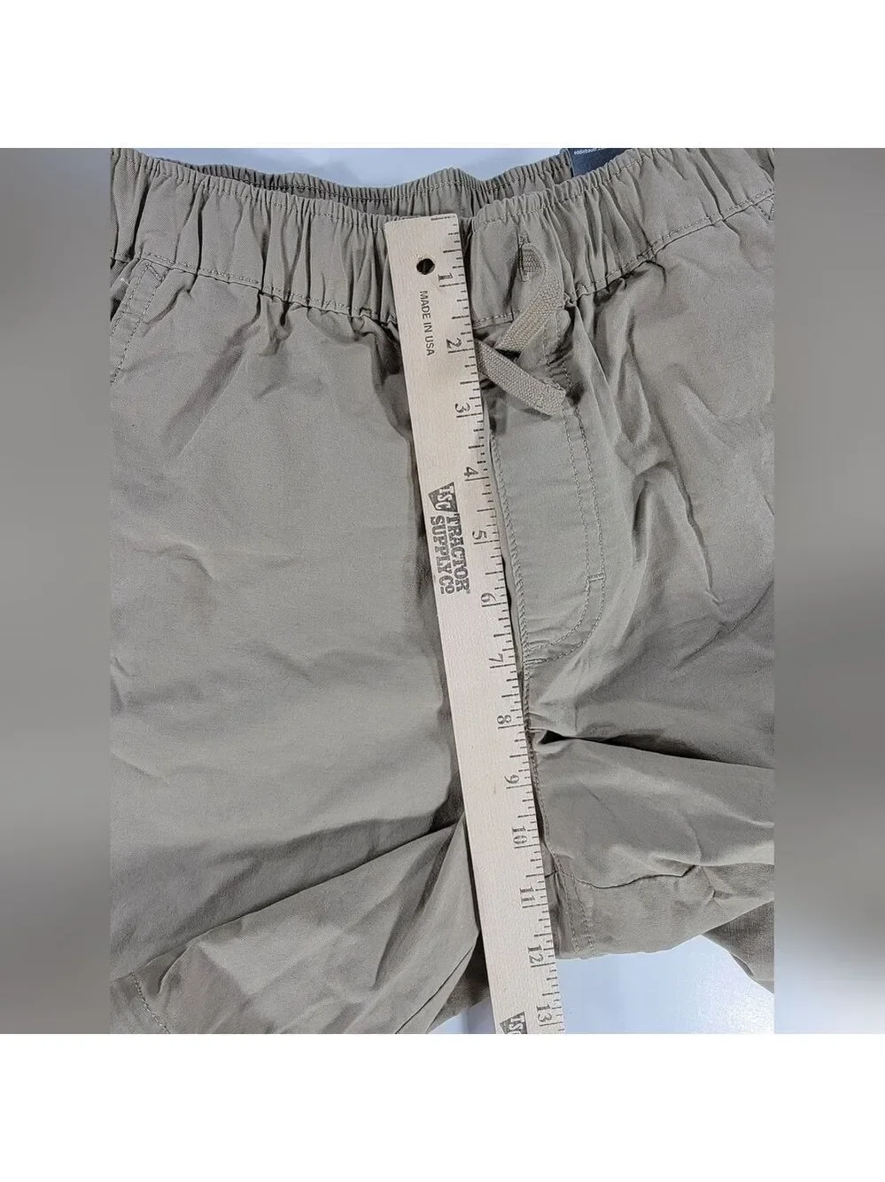 Eddie Bauer Voyager Pull-On Shorts Mens Small Beige Stretch Twill Chino Hiking